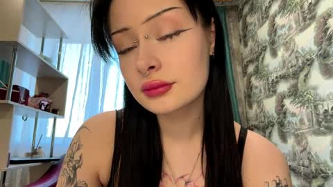 Kiki online show from 03-29-26, 03:12