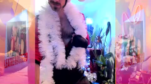 Snapshot of leatherdude69 chatting on 12-16-24, 04:55 leatherdude69 online show from 12-16-24, 04:55