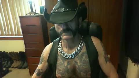 leathergreaser online show from 10-26-25, 08:04
