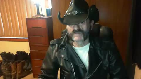 leathergreaser online show from 06-10-26, 09:35