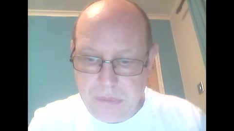 Snapshot of leatherpants68 chatting on 06-09-26, 09:37 leatherpants68 online show from 06-09-26, 09:37