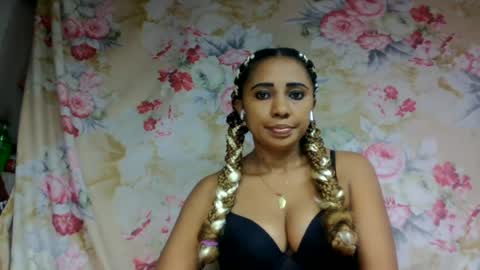 leatianaa online show from 06-17-26, 01:12