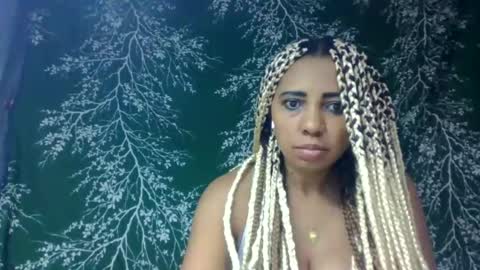 leatianaa online show from 06-26-26, 06:40