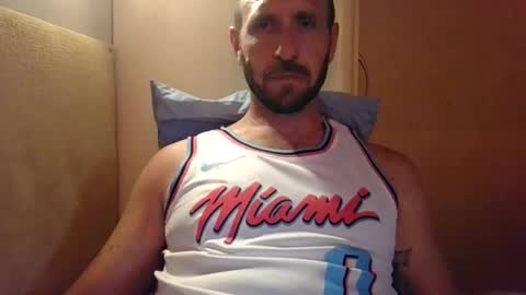 Snapshot of leccafigaxx chatting on 07-17-26, 09:27 leccafigaxx online show from 07-17-26, 09:27