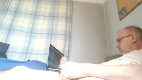 lechertachatte4444 online show from 09-15-25, 12:21