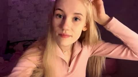 Kate online show from 04-16-26, 01:12