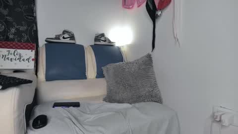 leenar_key online show from 01-31-25, 11:24