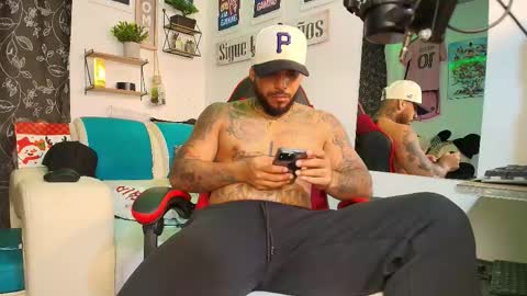 leenar_key online show from 11-14-25, 12:42