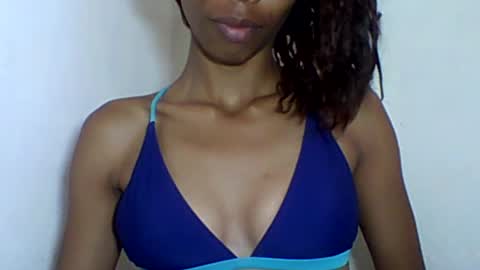 Snapshot of leeromi chatting on 06-16-26, 07:33 leeromi online show from 06-16-26, 07:33