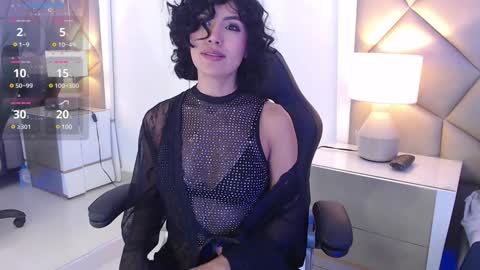 Snapshot of leethompson_ chatting on 01-09-25, 11:58 Leet  online show from 01-09-25, 11:58