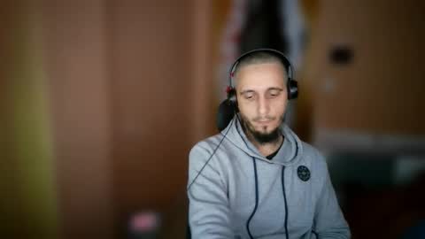 lefrenchiies online show from 01-09-26, 08:28