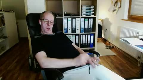 Dave online show from 04-14-26, 09:43