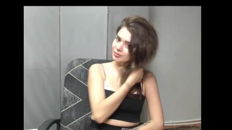 Snapshot of legenda_liya chatting on 09-30-25, 07:41 Liya online show from 09-30-25, 07:41