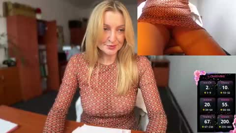 Snapshot of legsl0ng chatting on 02-27-25, 10:59 LegsLONG online show from 02-27-25, 10:59