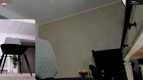 Snapshot of legswattitude chatting on 09-13-25, 04:07 Elle online show from 09-13-25, 04:07