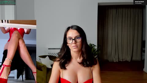 Snapshot of legswattitude chatting on 10-03-25, 02:25 Elle online show from 10-03-25, 02:25