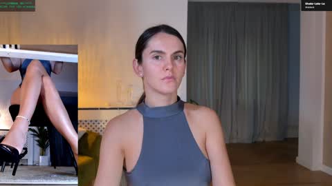 Snapshot of legswattitude chatting on 10-08-25, 02:36 Elle online show from 10-08-25, 02:36