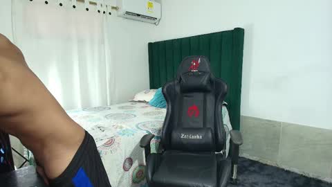  Lei  online show from 09-30-25, 06:13