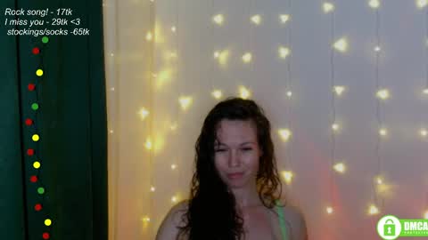 Snapshot of leia_bell chatting on 05-23-26, 08:13 hey Im Leia and I love rock online show from 05-23-26, 08:13