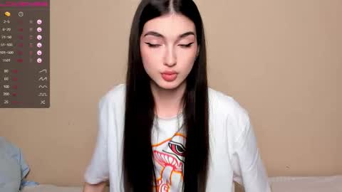 Leila online show from 03-06-26, 02:35