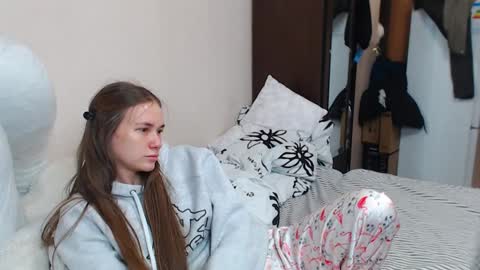 leila_bambi online show from 12-26-24, 03:16