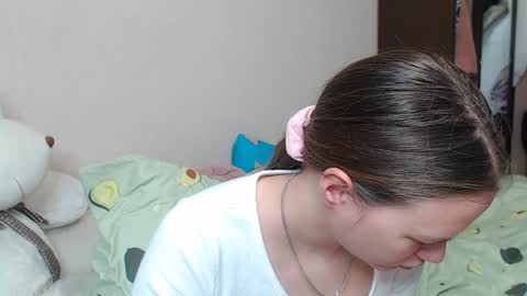 leila_bambi online show from 01-22-25, 06:52