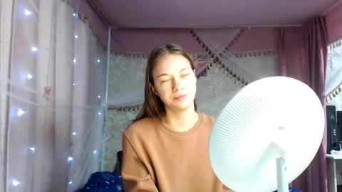 leila_bambi_ online show from 11-12-25, 02:45