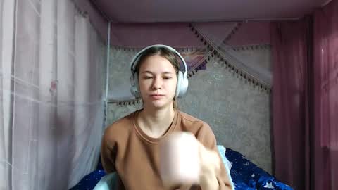 leila_bambi_ online show from 11-14-25, 11:53
