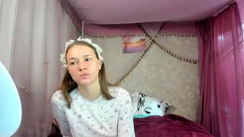 leila_bambi_ online show from 06-29-26, 05:46