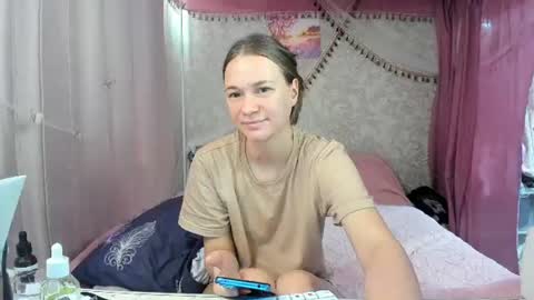 leila_bambi_ online show from 07-06-26, 04:31