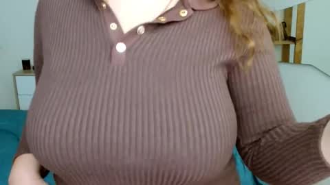 Leila online show from 04-15-26, 04:41