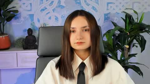 LeilaMurphy online show from 02-20-25, 09:11