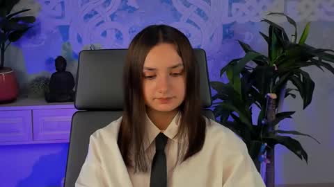 LeilaMurphy online show from 02-20-25, 03:19