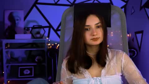 LeilaMurphy online show from 02-22-25, 12:08