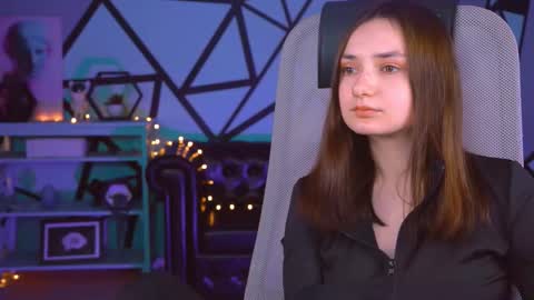 LeilaMurphy online show from 02-25-25, 03:05