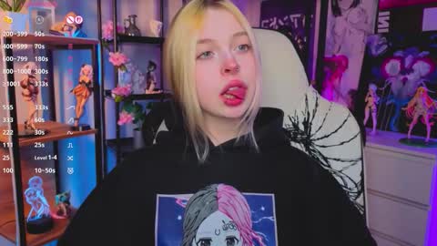 Leila online show from 11-27-25, 04:09