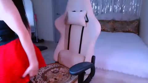 leilamurray online show from 03-06-25, 02:29