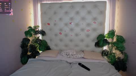 Lela online show from 03-09-25, 06:43