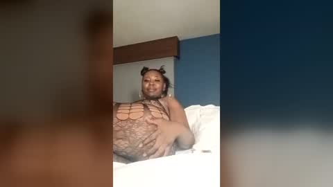 LexxyLure online show from 06-28-26, 05:13