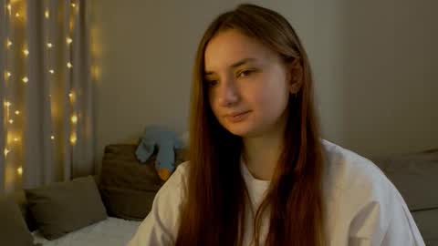 Snapshot of lelia_vibe chatting on 03-23-26, 08:02 Lelia online show from 03-23-26, 08:02