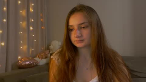 Lelia online show from 05-11-26, 12:16