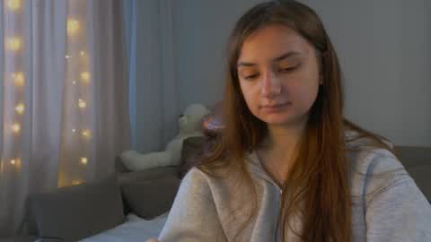 Lelia online show from 05-12-26, 05:04