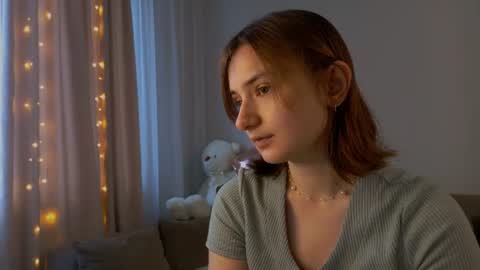 Lelia online show from 06-18-26, 01:04