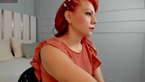 Leloo  online show from 05-24-26, 07:52