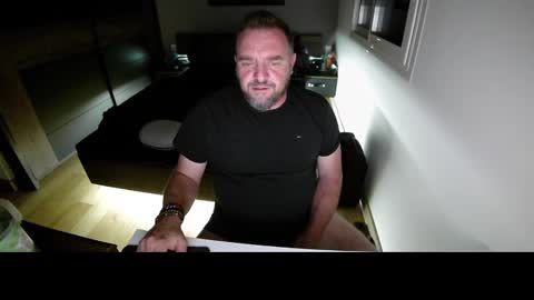 Ange online show from 10-12-25, 05:06