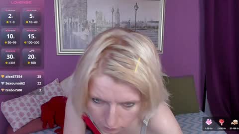 Snapshot of lena_paulles chatting on 12-14-24, 07:40 Lena online show from 12-14-24, 07:40