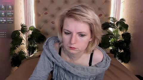 Snapshot of lena_paulles chatting on 12-29-24, 10:23 Lena online show from 12-29-24, 10:23