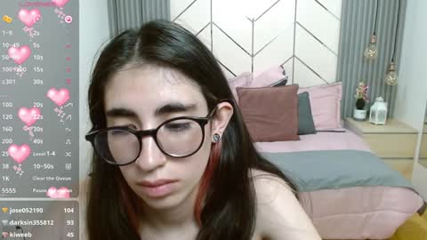 Snapshot of lena_roses chatting on 12-18-24, 11:51 Lena online show from 12-18-24, 11:51