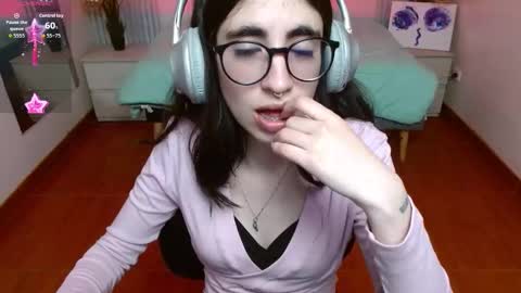 Snapshot of lena_roses chatting on 02-23-26, 09:01 Lena online show from 02-23-26, 09:01