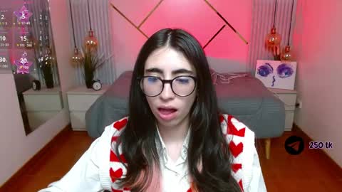 Snapshot of lena_roses chatting on 05-11-26, 07:22 Lena online show from 05-11-26, 07:22